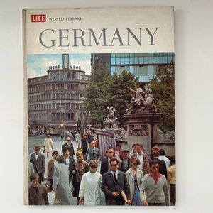 Vintage 1961 Germany LIFE World Library Book Hard Cover